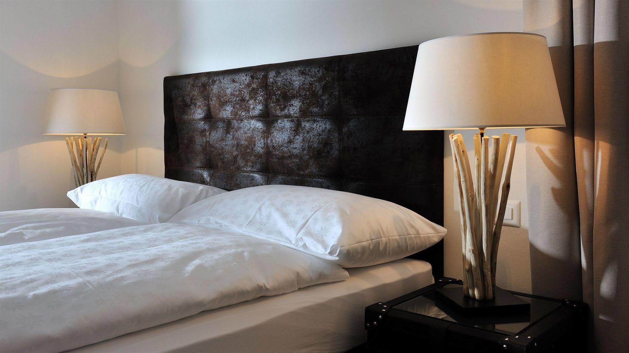 גשטאט Hotel Des Alpes Superieur מראה חיצוני תמונה